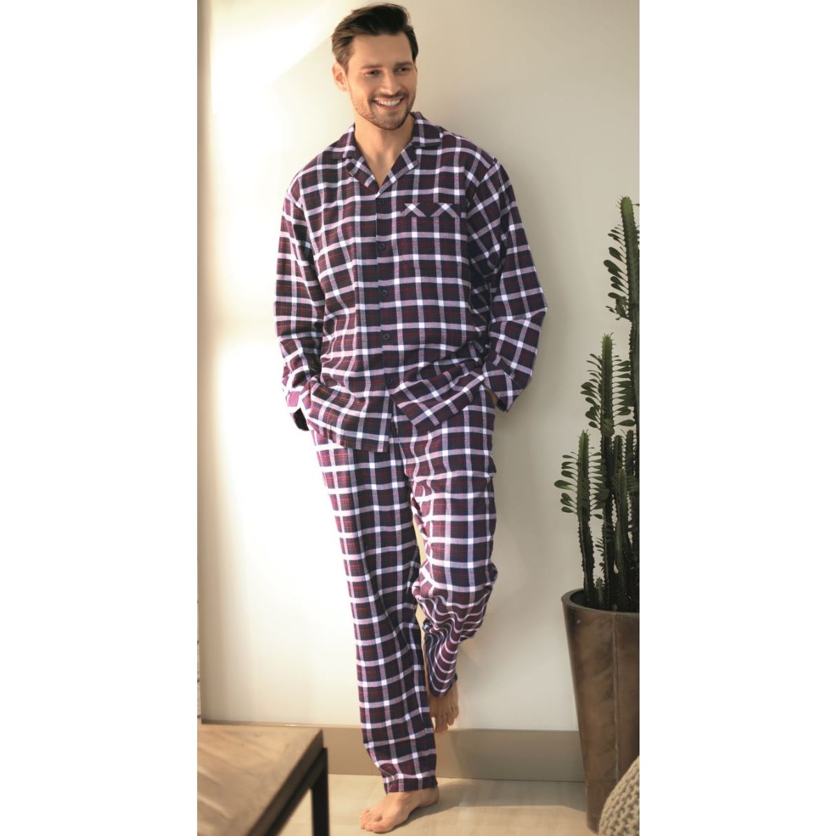 Flanellen heren pyjama van Comte | Bestel eenvoudig online | Gratis verzending | Snel in huis | Online de pyjama's, nachthemden, meer